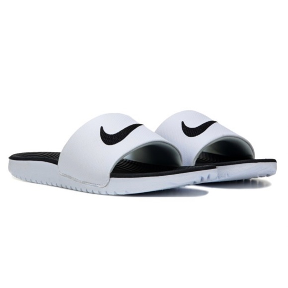 grade school nike sandals